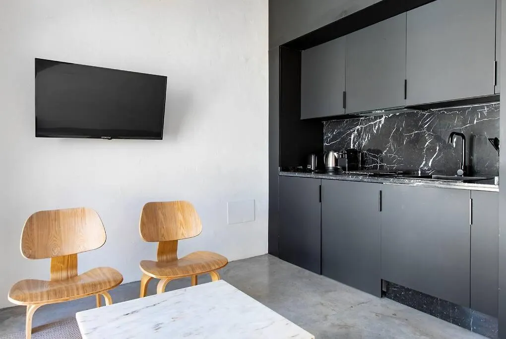 Cozy And Stylish Apartment Next To The Center 1.C2 مالقة