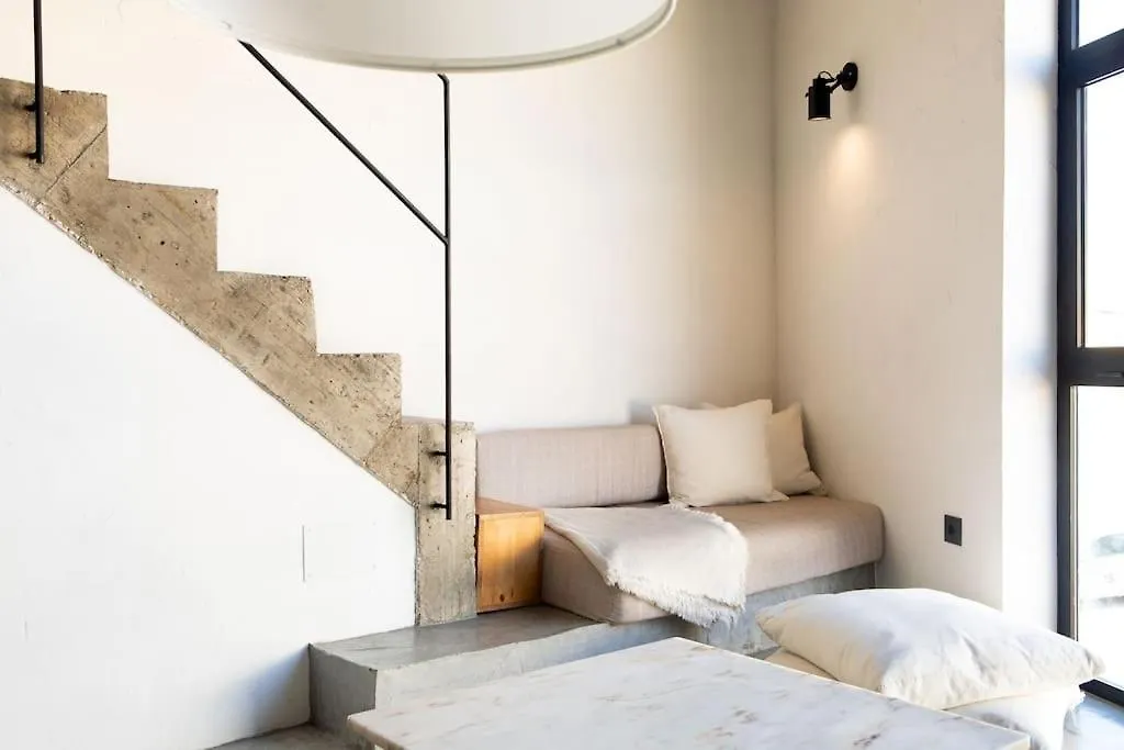 Cozy And Stylish Apartment Next To The Center 1.C2 مالقة