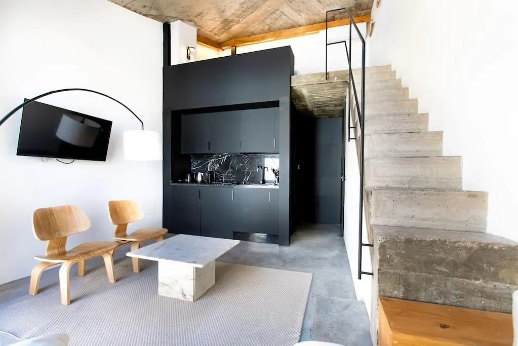 Cozy And Stylish Apartment Next To The Center 1.C2 مالقة